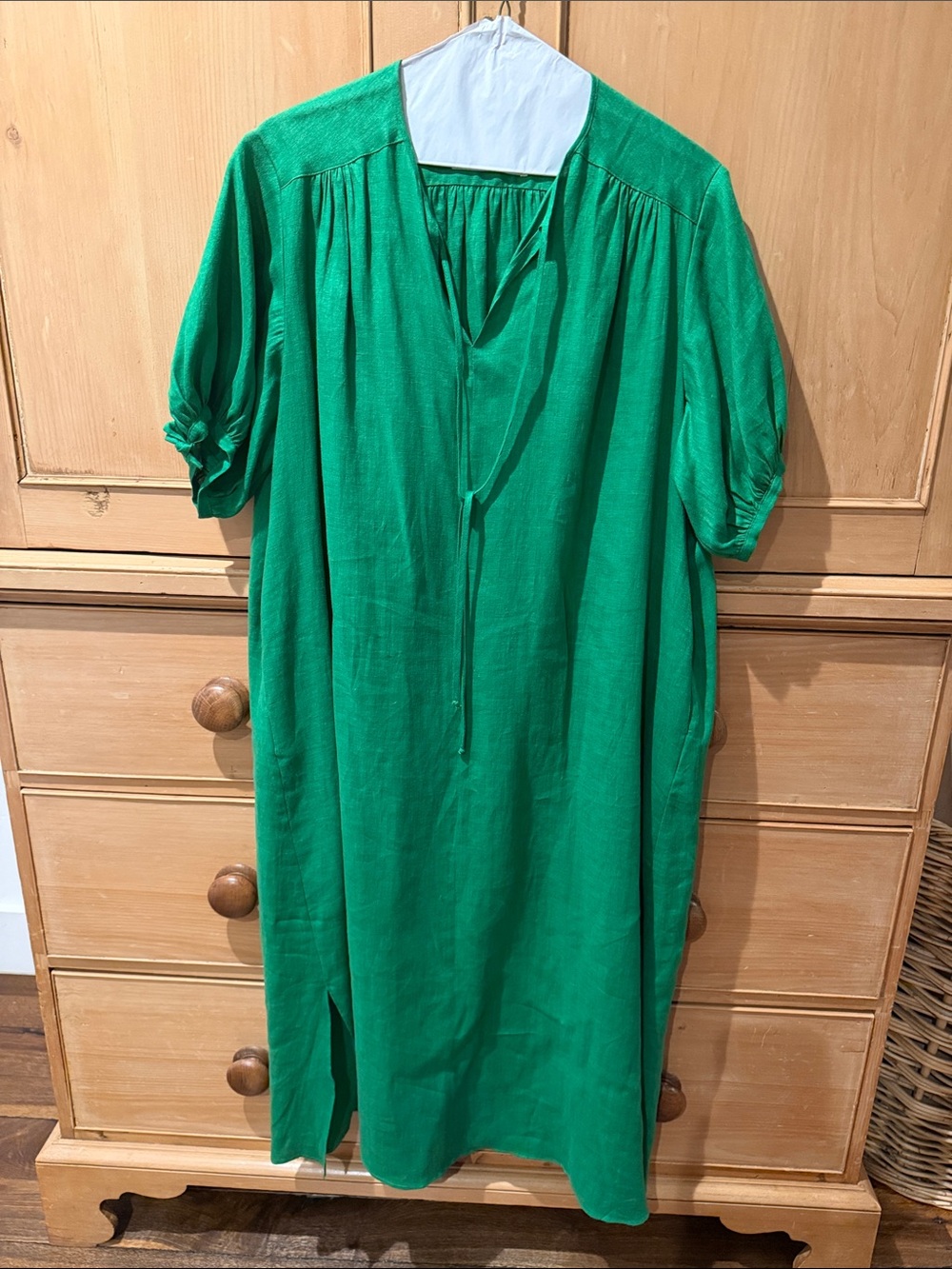 Green Tie-Neck Midi Dress with Short Gathered Sleeves